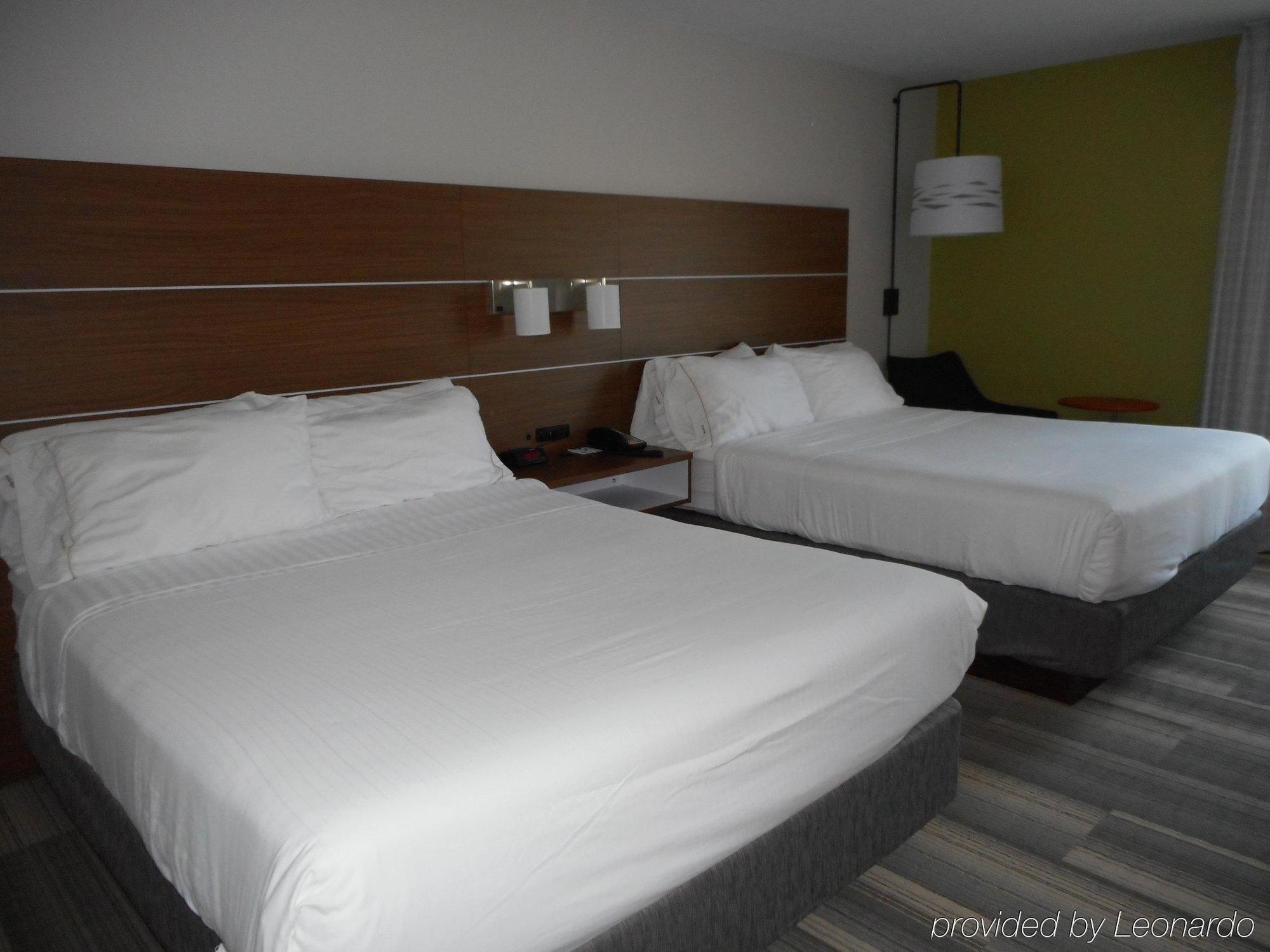 Holiday Inn Express Fairfield By Ihg Eksteriør billede