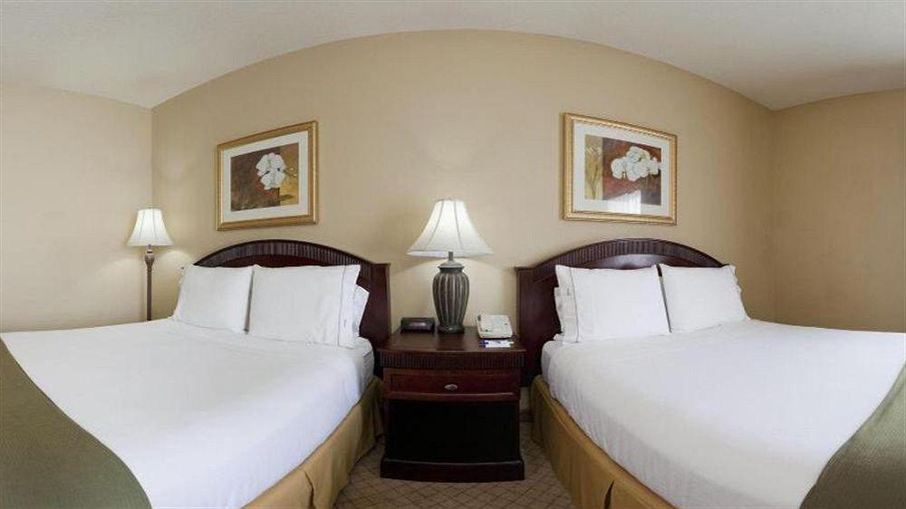 Holiday Inn Express Fairfield By Ihg Eksteriør billede